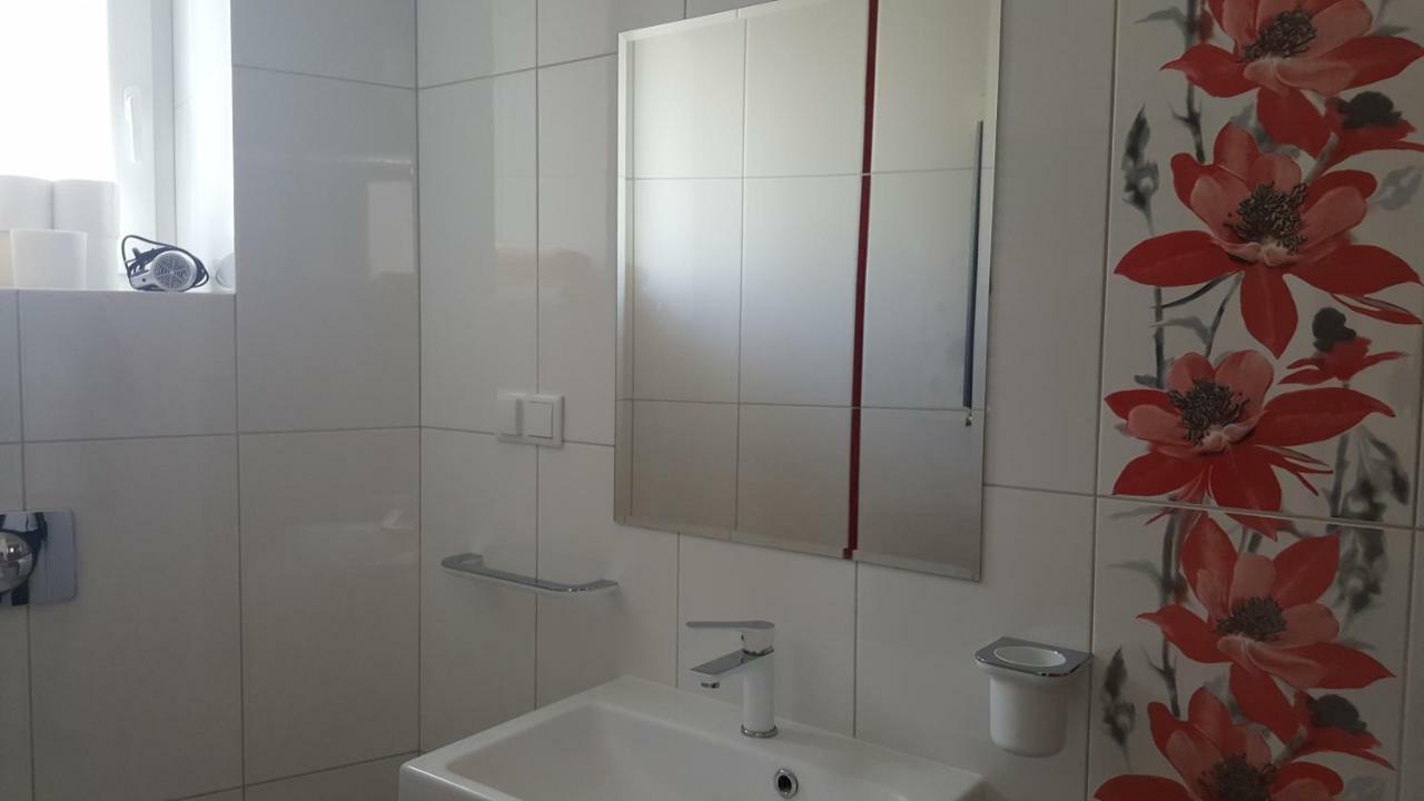 Apartament Centrum 2 Mikołajki Exteriör bild